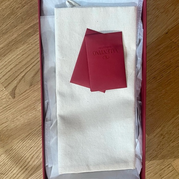 Valentino Garavani - Pointed Toe Studded Flats. - Picture 5 of 8